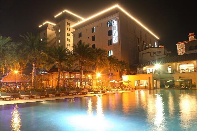 טאינאן Queena Plaza Hotel מראה חיצוני תמונה