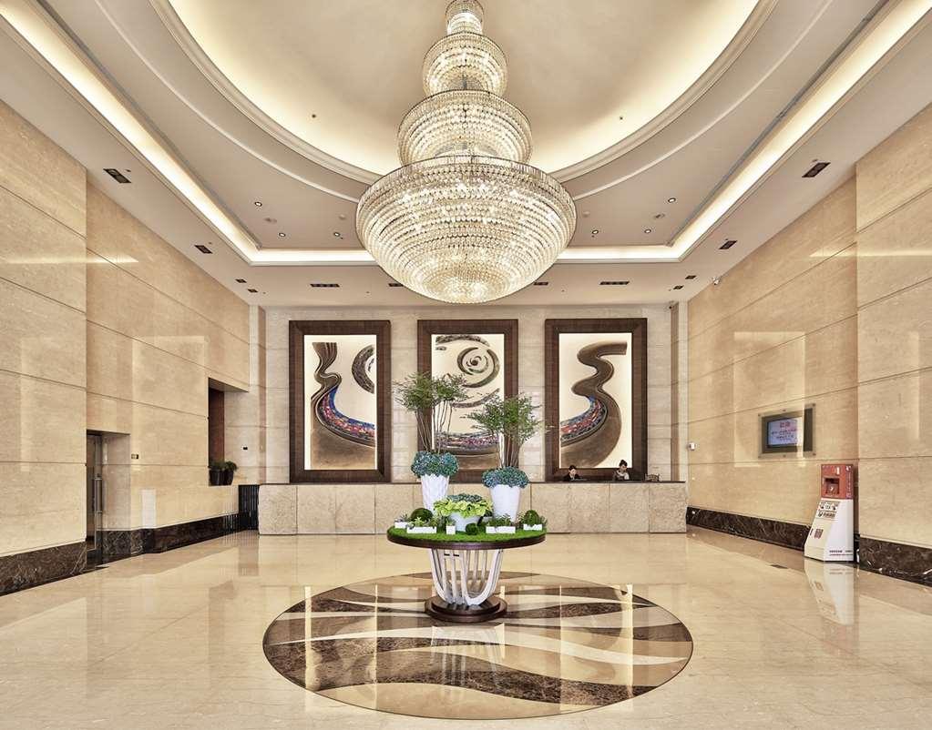 טאינאן Queena Plaza Hotel מראה פנימי תמונה